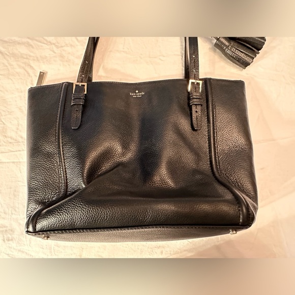 Kate Spade Large Tote Bag Classic Black Leather w/Tassle Accent - Picture 13 of 13